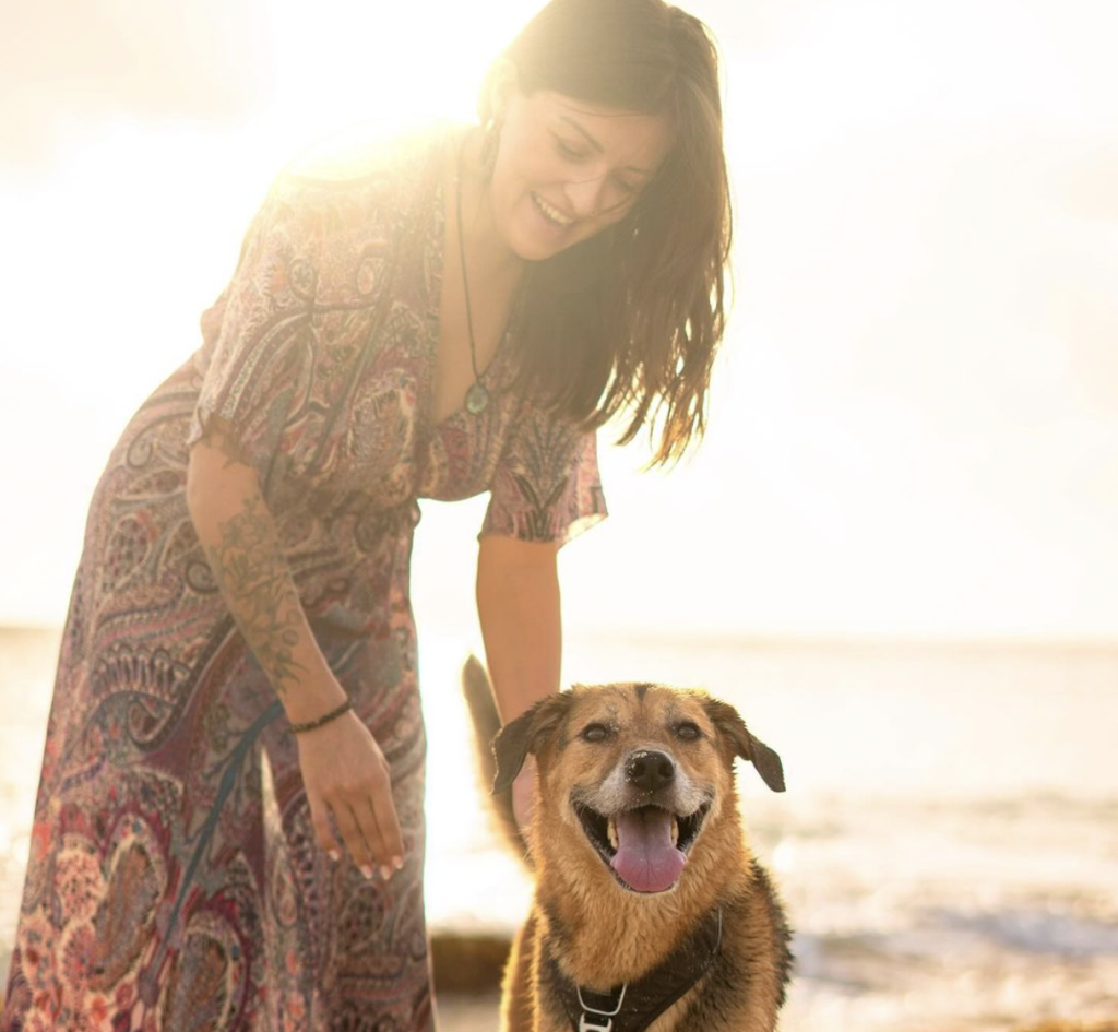 Victoria Henno Victoria Henno avec son chien